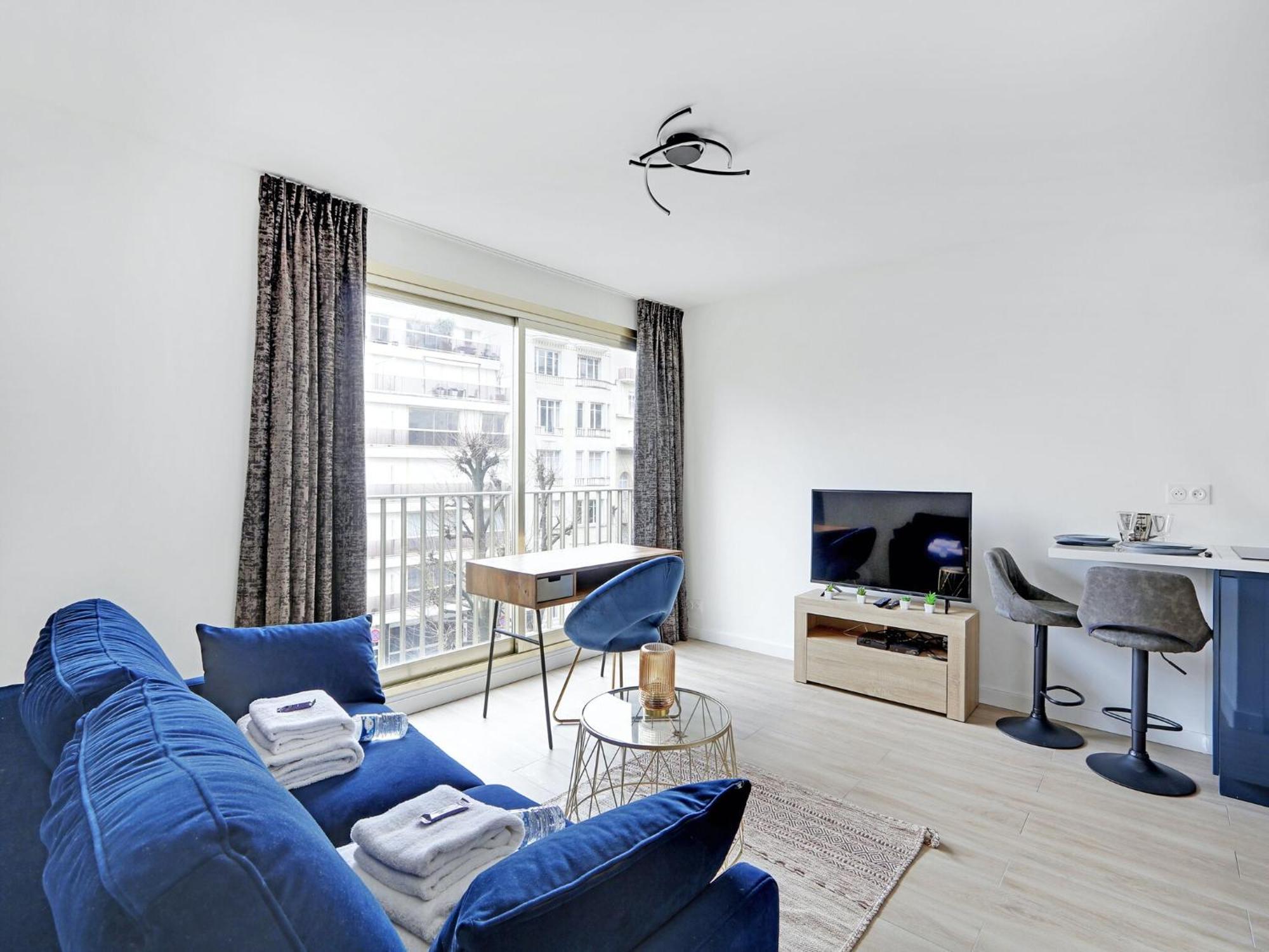 Boulevard Flandrin Rue De La Pompe- Bail Mobility Apartment